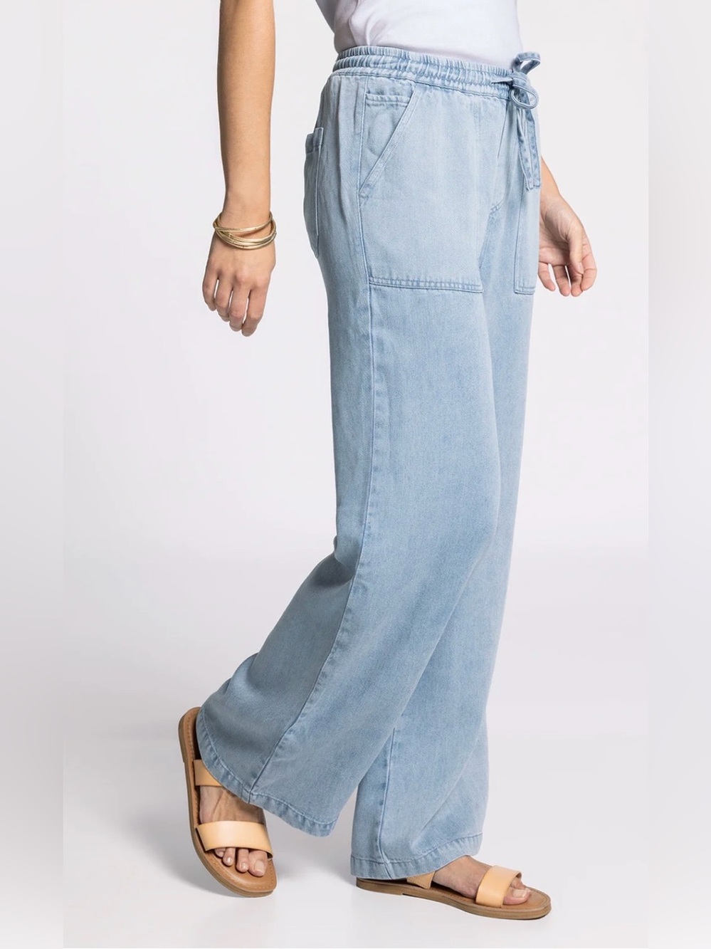 Thread & Supply Light Blue Wide-Leg Pull-On Jeans